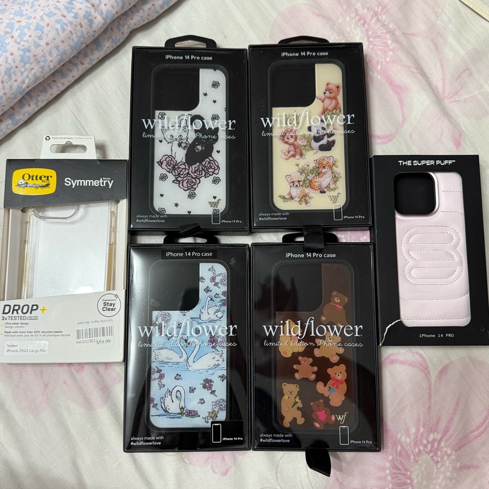 Wildflower Iphone 14 Pro Case BUNDLE (Wildflower, Aritzia Superpuff, Otterbox)